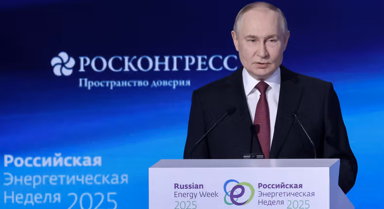 Oil Markets Crash to 2020 Lows: Why the Geopolitical "Fear Factor" is Gone (And What It Means for Russia)